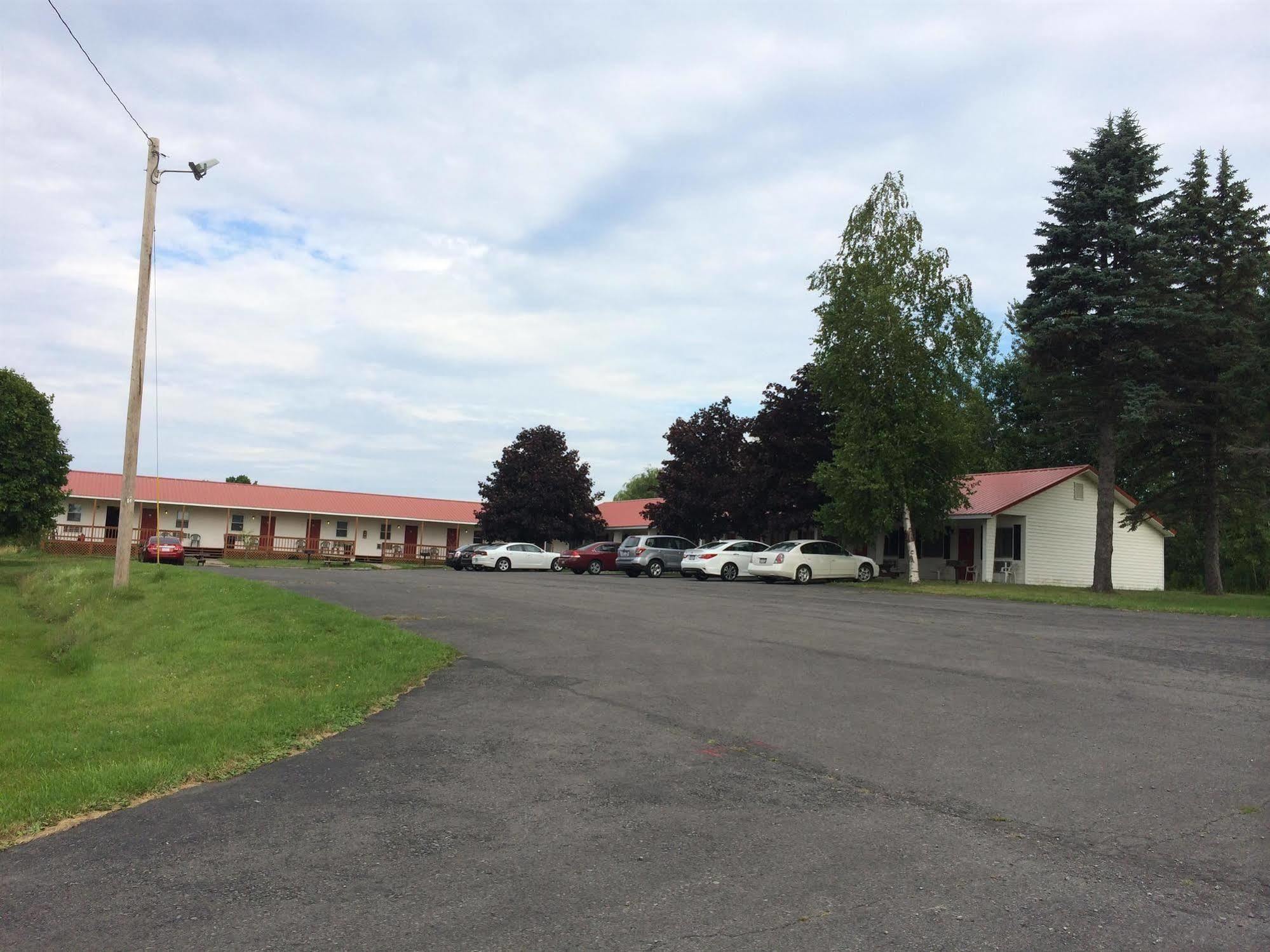 Port Lodge Motel Pulaski ภายนอก รูปภาพ