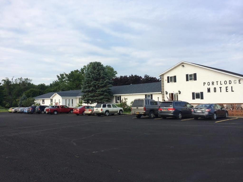 Port Lodge Motel Pulaski ภายนอก รูปภาพ