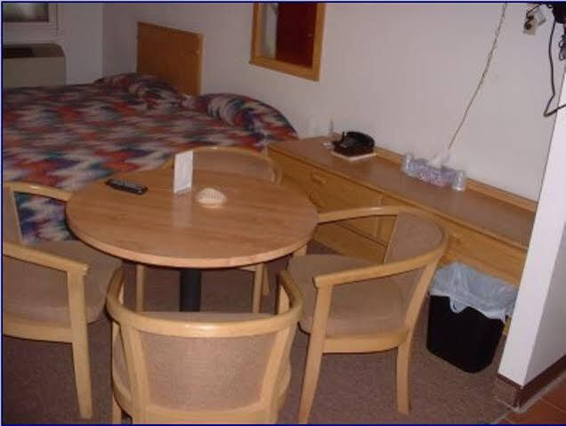 Port Lodge Motel Pulaski ภายนอก รูปภาพ